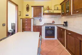 Omas Haus בית נופש טוסקולנו מדרנו